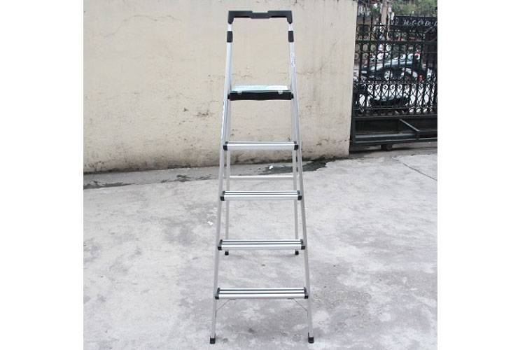 Thang ghế 5 bậc Sumo ADS-605