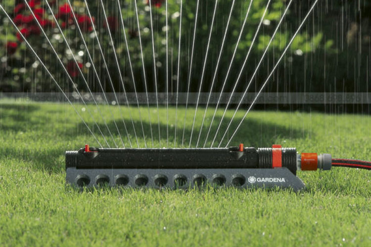 Bộ tưới nước Aqua cỡ lớn Gardena 01975-20