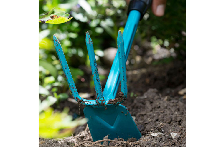 Cuốc, cào đất cầm tay Gardena 08915-20