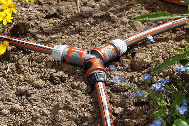 Cút nối Y Gardena 00934-50