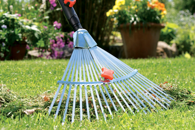 Đầu cào thu gom cỏ, lá điều chỉnh 30-50cm Gardena 03103-20