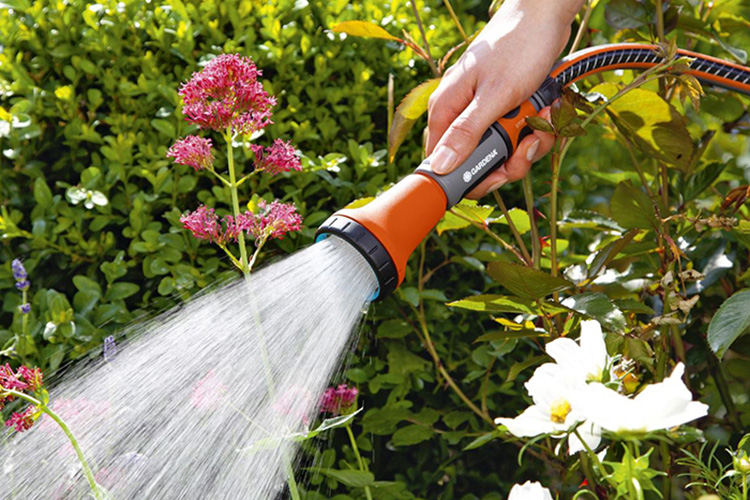 Vòi tưới phun sen Gardena 18310-50